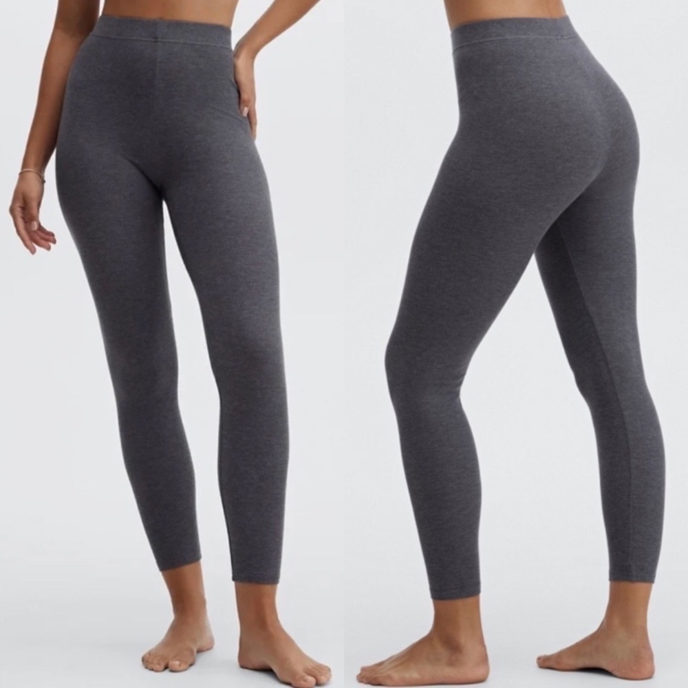 NWT Fabletics RestoreKnit Ultra High-Waisted 7/8 Legging in Pewter Grey